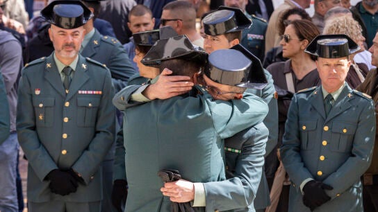 Vista de la misa funeral en honor a los dos agentes de la Guardia Civil fallecidos, en la Iglesia de la Concepci&oacute;n de Huelva (Andaluc&iacute;a).