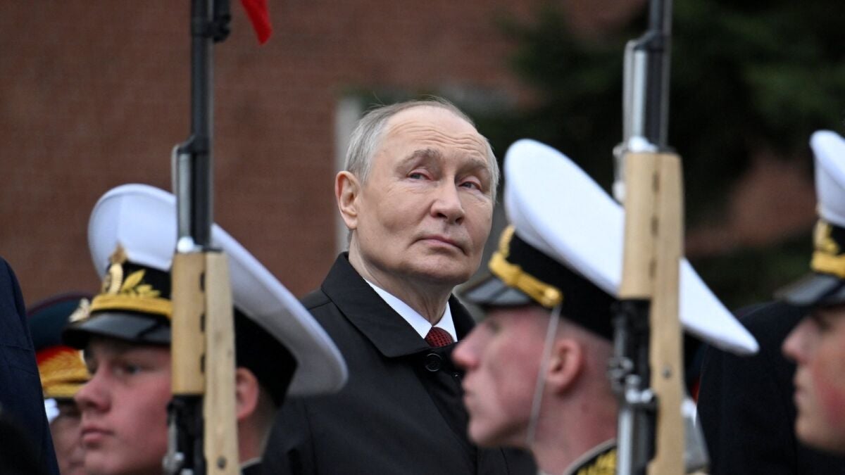 Putin celebra su Día de la Victoria lanzando un dardo a la OTAN y con el apoyo de Corea del Norte: 