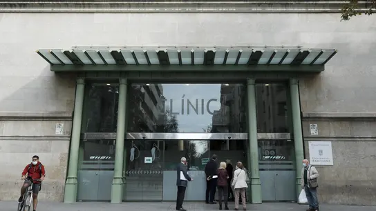 El Hospital Clínic de Barcelona donde se encuentra un contacto, en una imagen de archivo El Hospital Clínic de Barcelona donde se encuentra un contacto, en una imagen de archivo