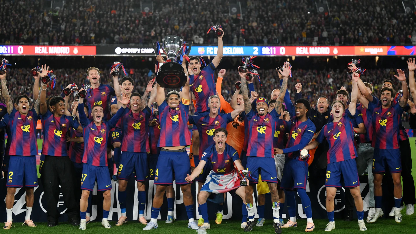Histórico: ¡El Barça se proclama campeón de Liga en el Clásico ante el Real Madrid! Histórico: ¡El Barça se proclama campeón de Liga en el Clásico ante el Real Madrid!