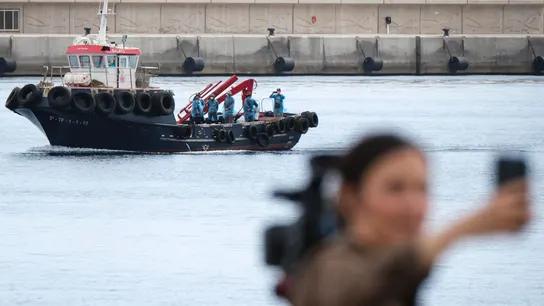 Los pasajeros que viajaban a bordo del crucero MV Hondius en el desembarco. Los pasajeros que viajaban a bordo del crucero MV Hondius en el desembarco.