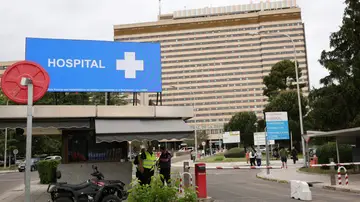 Hospital Gómez Ulla donde permanecen en cuarentena los 14 españoles que viajaban en el MV Hondius Hospital Gómez Ulla donde permanecen en cuarentena los 14 españoles que viajaban en el MV Hondius