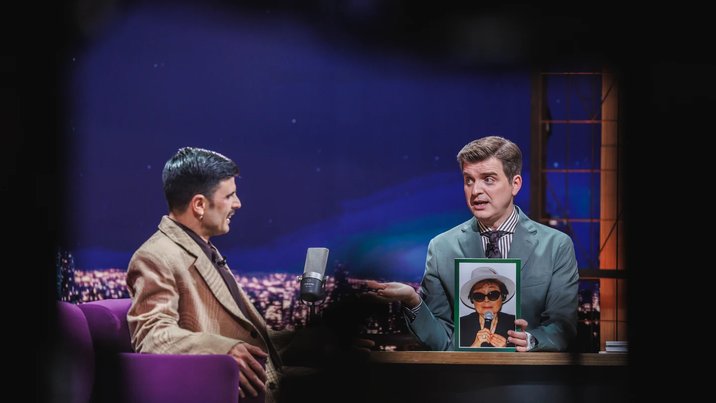 Marc Giró echa del plató de Cara al Show a Rodrigo Cuevas: "¿Qué tipo de invitados me traéis?" Marc Giró echa del plató de Cara al Show a Rodrigo Cuevas: "¿Qué tipo de invitados me traéis?"