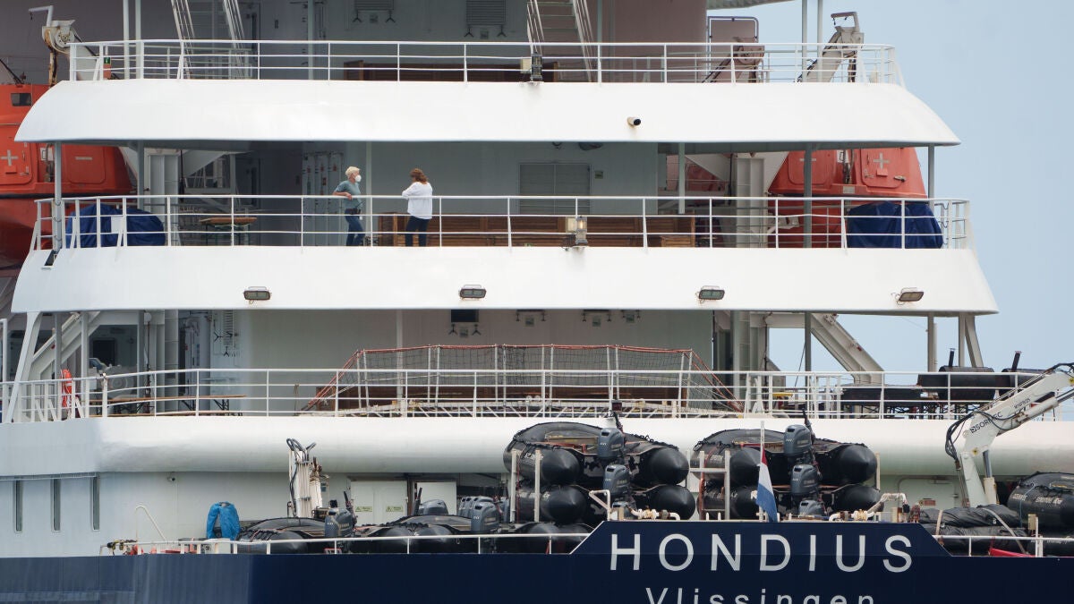 Última hora del brote de hantavirus en un crucero, en directo | El operativo de evacuación de pasajeros, finalizado hoy