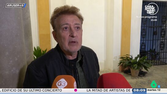 Manolo Garc&iacute;a, tras tirarse al p&uacute;blico en pleno concierto: "&iquest;C&oacute;mo que me he ca&iacute;do?, &iexcl;me he tirado y no me ha pasado nada!"
