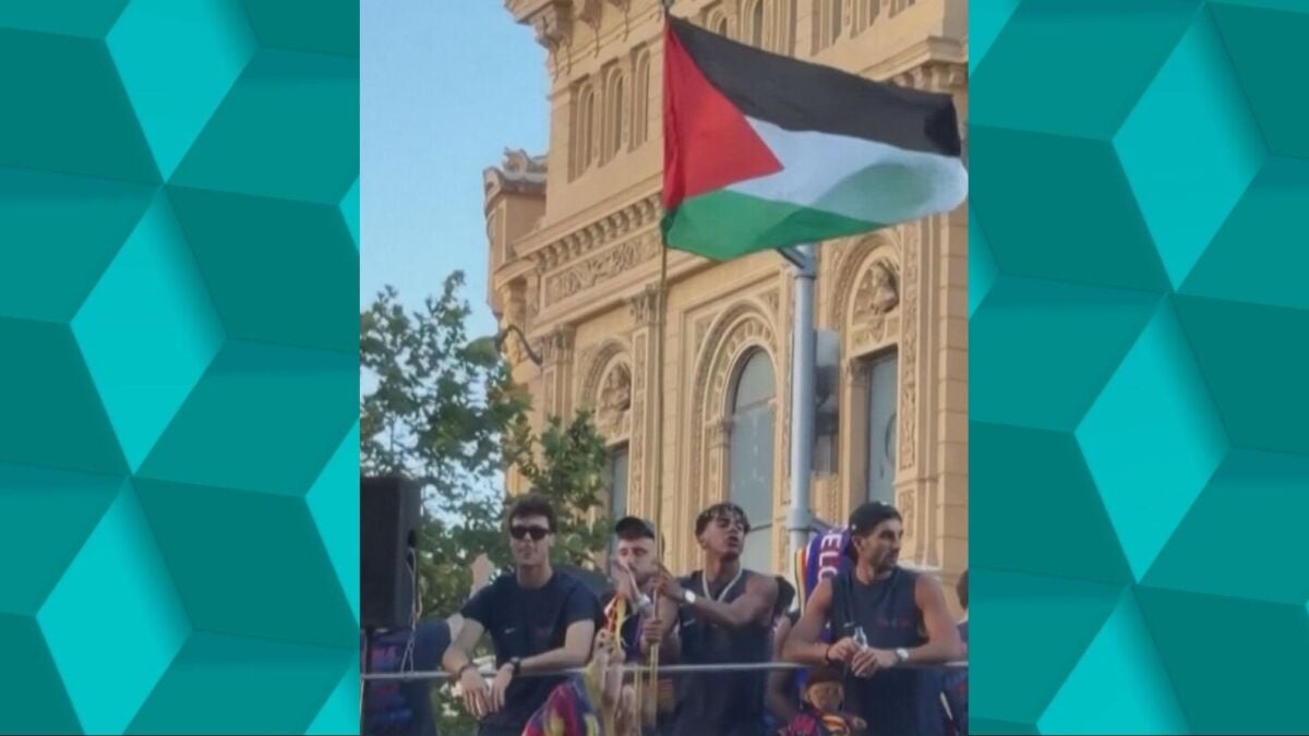Israel carga contra Lamine Yamal por ondear una bandera palestina en la celebración del Barça: 