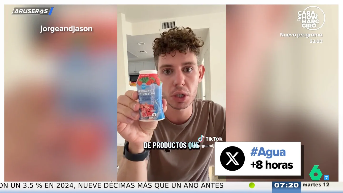 Un español que vive en EEUU desvela que muchos de ellos "odian el sabor del agua": "Tienen gotas edulcorantes para darle sabor" Un español que vive en EEUU desvela que muchos de ellos "odian el sabor del agua": "Tienen gotas edulcorantes para darle sabor"