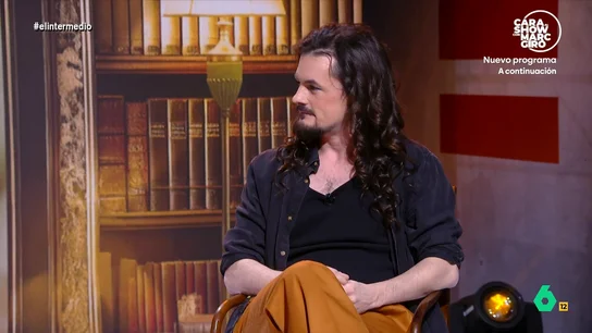 Mikel Herrán cuenta cómo llego la peste negra a Europa: "No vino en cruceros, sino por la guerra biológica medieval" El historiador explica que en el siglo XIV los mongoles sufrieron una epidemia de esta enfermedad mientras asediaban la ciudad de Caffa, controlada por los genoveses.