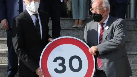 Se cumplen 5 años del límite máximo de 30km/h en ciudad Se cumplen 5 años del límite máximo de 30km/h en ciudad