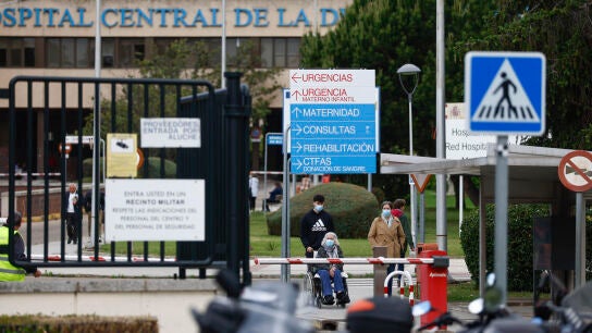 Acceso principal del Hospital Central de la Defensa G&oacute;mez Ulla.