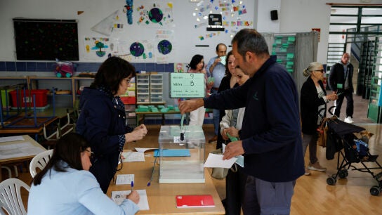 Andaluc&iacute;a vota en las elecciones del 17 de mayo