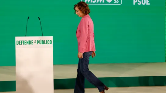 La candidata del PSOE a la presidencia de la Junta, María Jesús Montero, se dispone a valorar los resultados electorales del partido este domingo en Sevilla. La candidata del PSOE a la presidencia de la Junta, María Jesús Montero, se dispone a valorar los resultados electorales del partido este domingo en Sevilla.