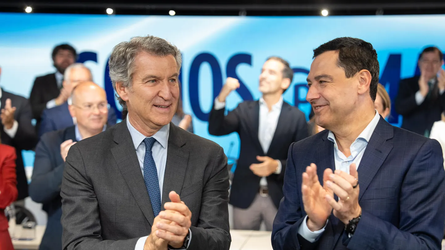 Alberto Núñez Feijóo y Juanma Moreno Alberto Núñez Feijóo y Juanma Moreno
