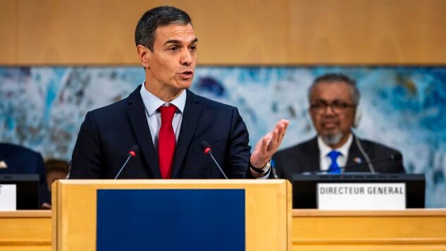 El presidente del Gobierno, Pedro S&aacute;nchez, durante su intervenci&oacute;n ante la 79 Asamblea Mundial de la Salud, que se celebra en Ginebra.