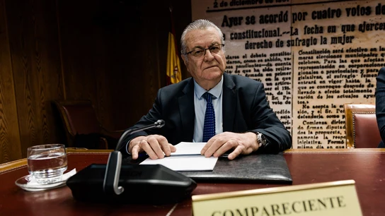 Julio Martínez Sola, presidente de Plus Ultra, durante su comparecencia en la comisión de investigación en el Senado Julio Martínez Sola, presidente de Plus Ultra, durante su comparecencia en la comisión de investigación en el Senado