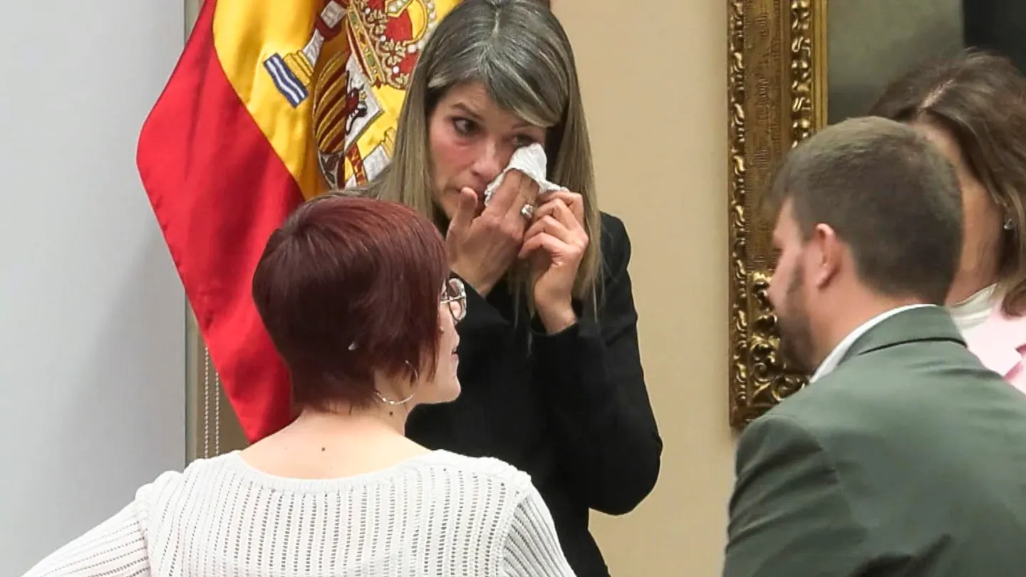 Captura de video del momento en el que Maribel Vilaplana rompe a llorar Captura de video del momento en el que Maribel Vilaplana rompe a llorar