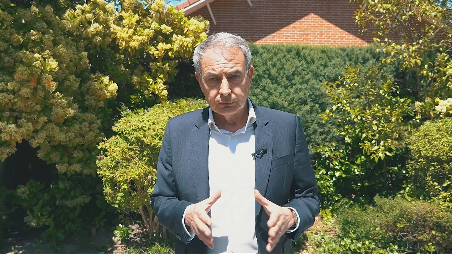 Primeras palabras de Zapatero tras conocerse su imputación en el caso Plus Ultra Primeras palabras de Zapatero tras conocerse su imputación en el caso Plus Ultra