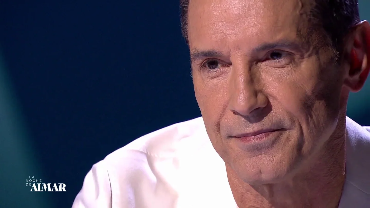Jesús Vázquez se sincera sobre su "nueva etapa" lejos de "la noche y el alcohol": "Sigo en terapia para asumir mi nueva vida con felicidad" Jesús Vázquez se sincera sobre su "nueva etapa" lejos de "la noche y el alcohol": "Sigo en terapia para asumir mi nueva vida con felicidad"