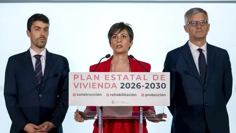 La ministra de Vivienda y Agenda Urbana, Isabel Rodríguez, atiende a los medios antes de la reunión de la Conferencia Sectorial de Vivienda y Agenda Urbana, en la sede del Ministerio. La ministra de Vivienda y Agenda Urbana, Isabel Rodríguez, atiende a los medios antes de la reunión de la Conferencia Sectorial de Vivienda y Agenda Urbana, en la sede del Ministerio.