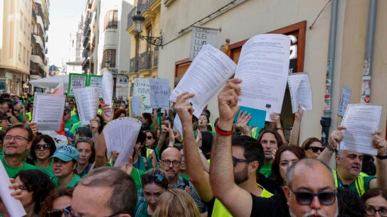 Contin&uacute;a la huelga de docentes en Valencia: Educaci&oacute;n y sindicatos no logran un acuerdo en su tercera reuni&oacute;n
