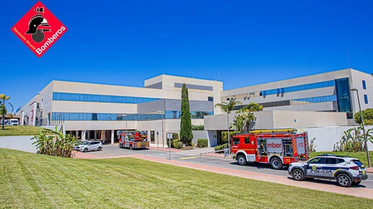 Imagen del Hospital de Torrevieja, donde se ha registrado el incendio. Imagen del Hospital de Torrevieja, donde se ha registrado el incendio.