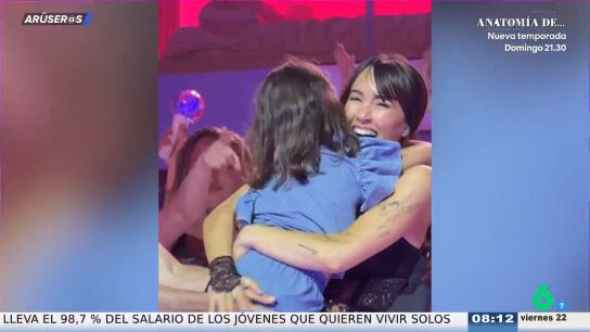 Aitana revoluciona Valencia con su gira: el emotivo v&iacute;deo en el que abraza a una ni&ntilde;a en pleno concierto