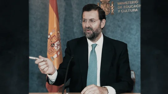 La advertencia de Mariano Rajoy a Jesús Gil cuando gobernaba Aznar: "Dice el presidente que si vas a Ceuta y Melilla te vas a electrocutar" La advertencia de Mariano Rajoy a Jesús Gil cuando gobernaba Aznar: "Dice el presidente que si vas a Ceuta y Melilla te vas a electrocutar"