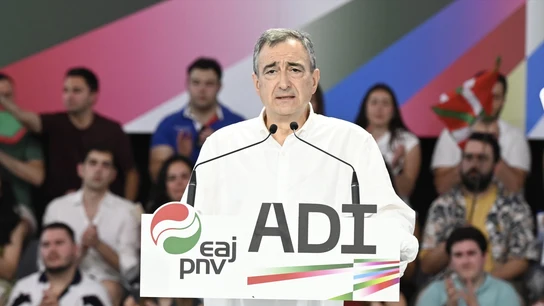El presidente del PNV, Aitor Esteban, durante el acto político ADI 26/27, en Durango, Vizcaya, País Vasco (España). El presidente del PNV, Aitor Esteban, durante el acto político ADI 26/27, en Durango, Vizcaya, País Vasco (España).