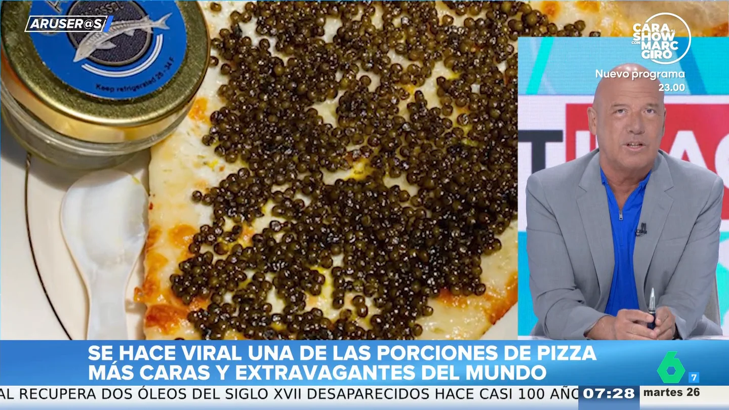 Los Aruser@s reaccionan a una de las pizzas más extravagantes y caras del momento: cuesta 50 euros, lleva caviar y oro Los Aruser@s reaccionan a una de las pizzas más extravagantes y caras del momento: cuesta 50 euros, lleva caviar y oro