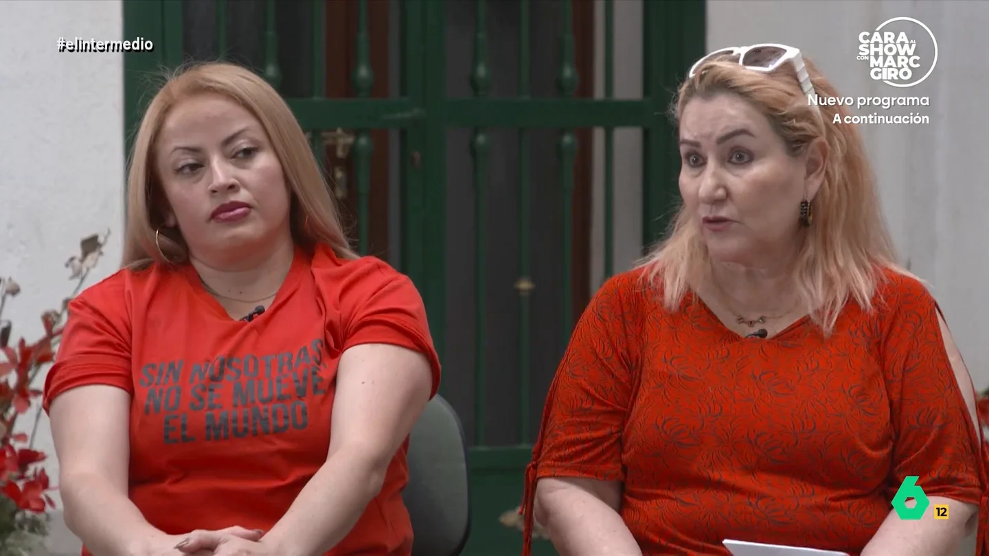 "Me has puteado. Renuncia o habla con mi abogado": así respondieron a Beatriz, trabajadora del hogar, cuando dijo que tenía cáncer Beatriz y Claudia, trabajadoras del hogar, hablan con Andrea Ropero sobre las peores situaciones que han vivido en las casas donde han trabajado. Explotación laboral, sin contrato ni cotizar a la Seguridad Social y con jornadas abusivas.