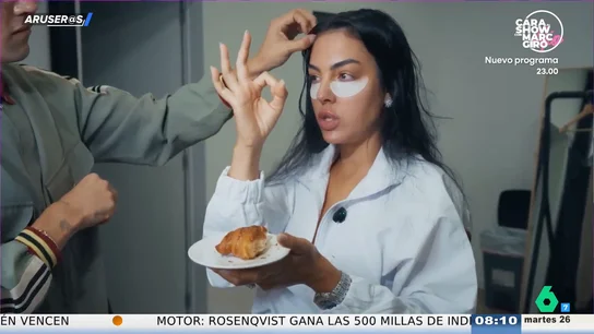 Georgina Rodríguez muestra lo que nadie ve: así se comporta detrás de las cámaras en un rodaje Georgina Rodríguez muestra lo que nadie ve: así se comporta detrás de las cámaras en un rodaje