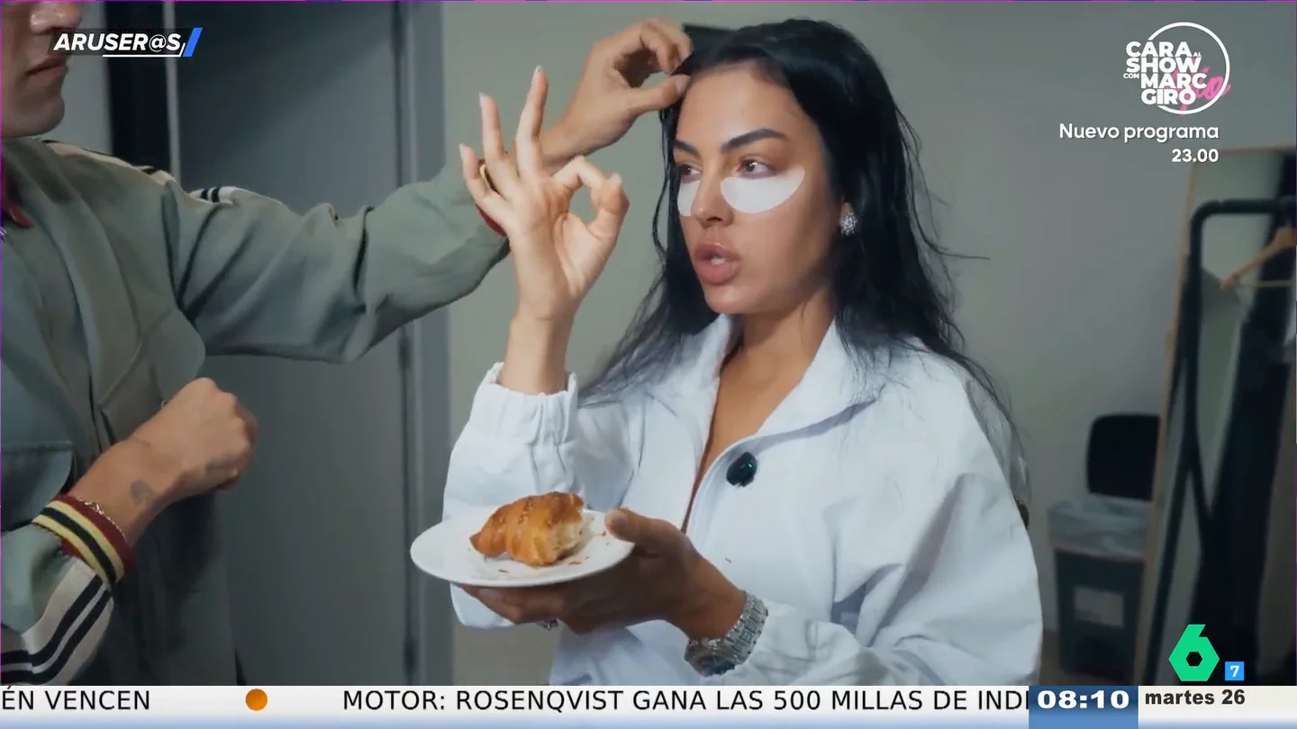 Georgina Rodríguez muestra lo que nadie ve: así se comporta detrás de las cámaras en un rodaje Georgina Rodríguez muestra lo que nadie ve: así se comporta detrás de las cámaras en un rodaje