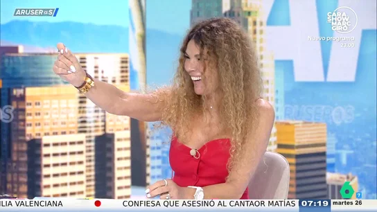 Angie Cárdenas ríe a carcajadas con este vídeo viral de Nachter sobre las madres: "Cuando tu madre te pide algo mientras está al teléfono" Angie Cárdenas ríe a carcajadas con este vídeo viral de Nachter sobre las madres: "Cuando tu madre te pide algo mientras está al teléfono"