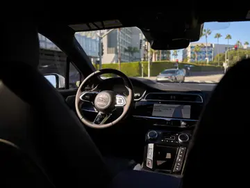 Fotografía de archivo del interior de un vehículo autónomo de la compañía Waymo, en Los Ángeles (CA, EE.UU.). Fotografía de archivo del interior de un vehículo autónomo de la compañía Waymo, en Los Ángeles (CA, EE.UU.).