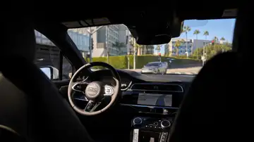 Fotografía de archivo del interior de un vehículo autónomo de la compañía Waymo, en Los Ángeles (CA, EE.UU.). Fotografía de archivo del interior de un vehículo autónomo de la compañía Waymo, en Los Ángeles (CA, EE.UU.).
