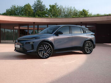 El nuevo y elegante fastback crossover de Lancia con gama completa de motorizaci&oacute;