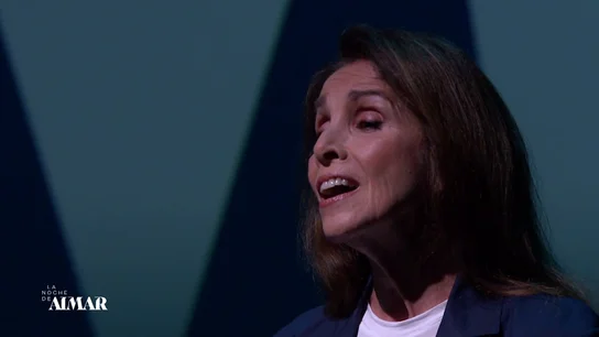 Ana Belén canta una emocionante versión de 'España camisa blanca': "Víctor Manuel la escribió para contraponerla a otra canción horrorosa" Ana Belén canta una emocionante versión de 'España camisa blanca': "Víctor Manuel la escribió para contraponerla a otra canción horrorosa"