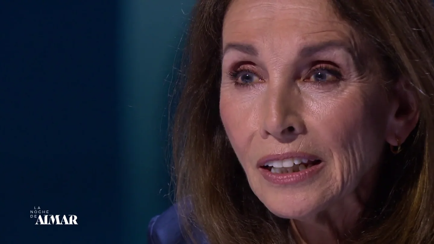 La confesión política de Ana Belén: "Prefiero una democracia con Felipe VI que una república con Vox" La confesión política de Ana Belén: "Prefiero una democracia con Felipe VI que una república con Vox"