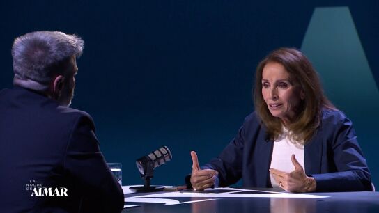 Ana Bel&eacute;n desvela a Aimar Bretos si sigue siendo comunista: "Me siguen moviendo las mismas cosas, ning&uacute;n dolor me es ajeno"