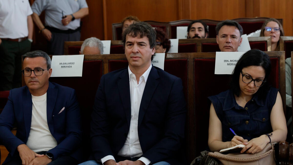 La defensa del hermano de Pedro Sánchez pide la nulidad del juicio: 