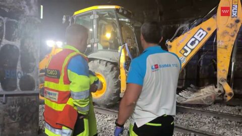 Muere un trabajador en Cercan&iacute;as Madrid tras recibir un golpe de una retroexcavadora
