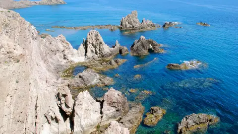 Arrecife de las Sirenas en el Parque Natural de Cabo de Gata Arrecife de las Sirenas en el Parque Natural de Cabo de Gata