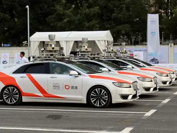 Phoenix, Wuhan o Miami, algunas de las ciudades que implantaron robotaxis antes que Madrid Phoenix, Wuhan o Miami, algunas de las ciudades que implantaron robotaxis antes que Madrid