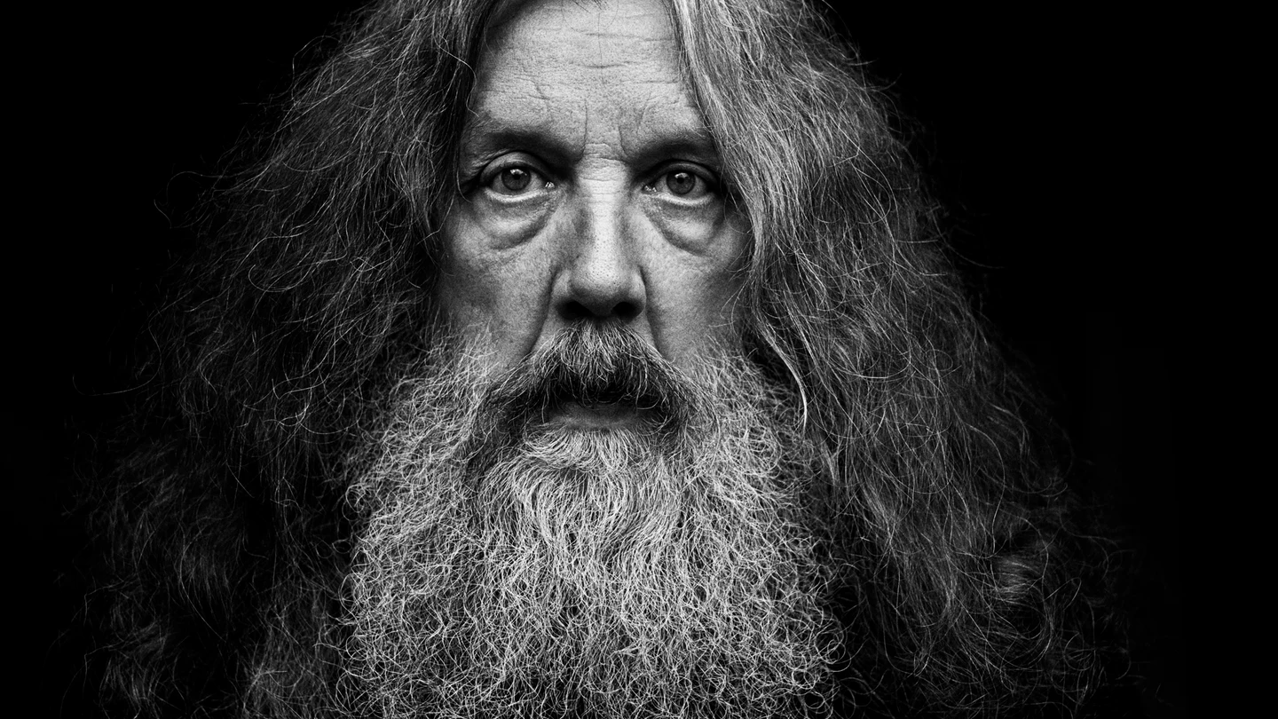 Retrato del guionista y escritor Alan Moore. Retrato del guionista y escritor Alan Moore.