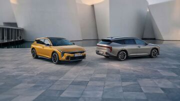El Kia K4 Sportswagon demuestra que se puede ser familiar y tambi&eacute;n una cara bonita, &iquest;pero es mejor que el Toyota Corolla Touring Sport y el Seat Le&oacute;n ST?