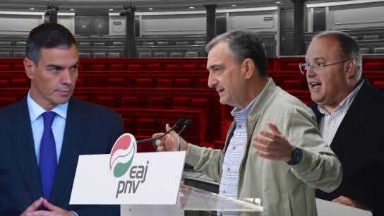 Pedro S&aacute;nchez, Aitor Esteban y Miguel Tellado. 
