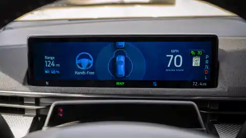 El pitido que vas a sufrir en todos los coches nuevos desde julio: Europa obliga a vigilar si te distraes El pitido que vas a sufrir en todos los coches nuevos desde julio: Europa obliga a vigilar si te distraes