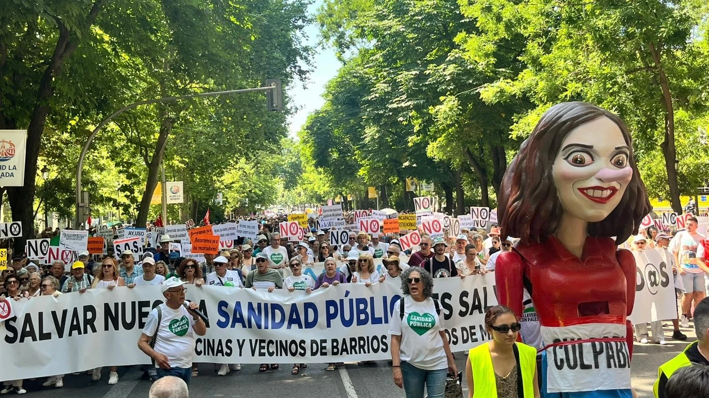 Imagen de la manifestación a favor de la Sanidad Pública en Madrid Imagen de la manifestación a favor de la Sanidad Pública en Madrid