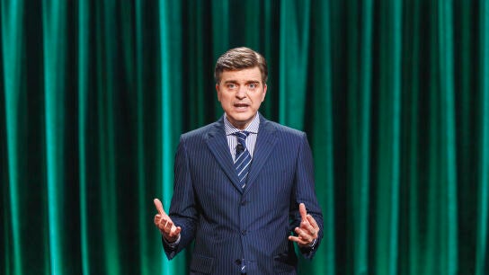 Marc Gir&oacute;, a los votantes de izquierdas: "&iquest;Acaso tu prima Mari ha dejado de ser de derechas despu&eacute;s de tragar con la G&uuml;rtel, la Kitchen...?"