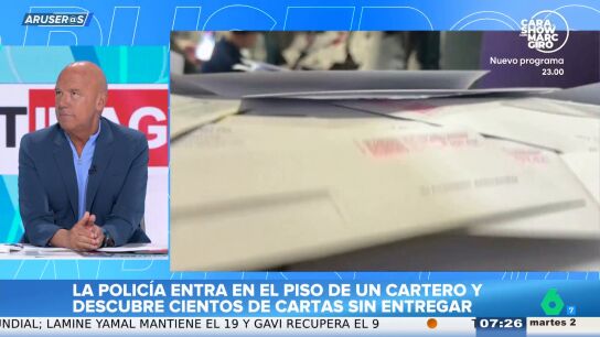 Descubren cientos de cartas escondidas en la casa de un cartero: "Era puro cotilleo y vicio"